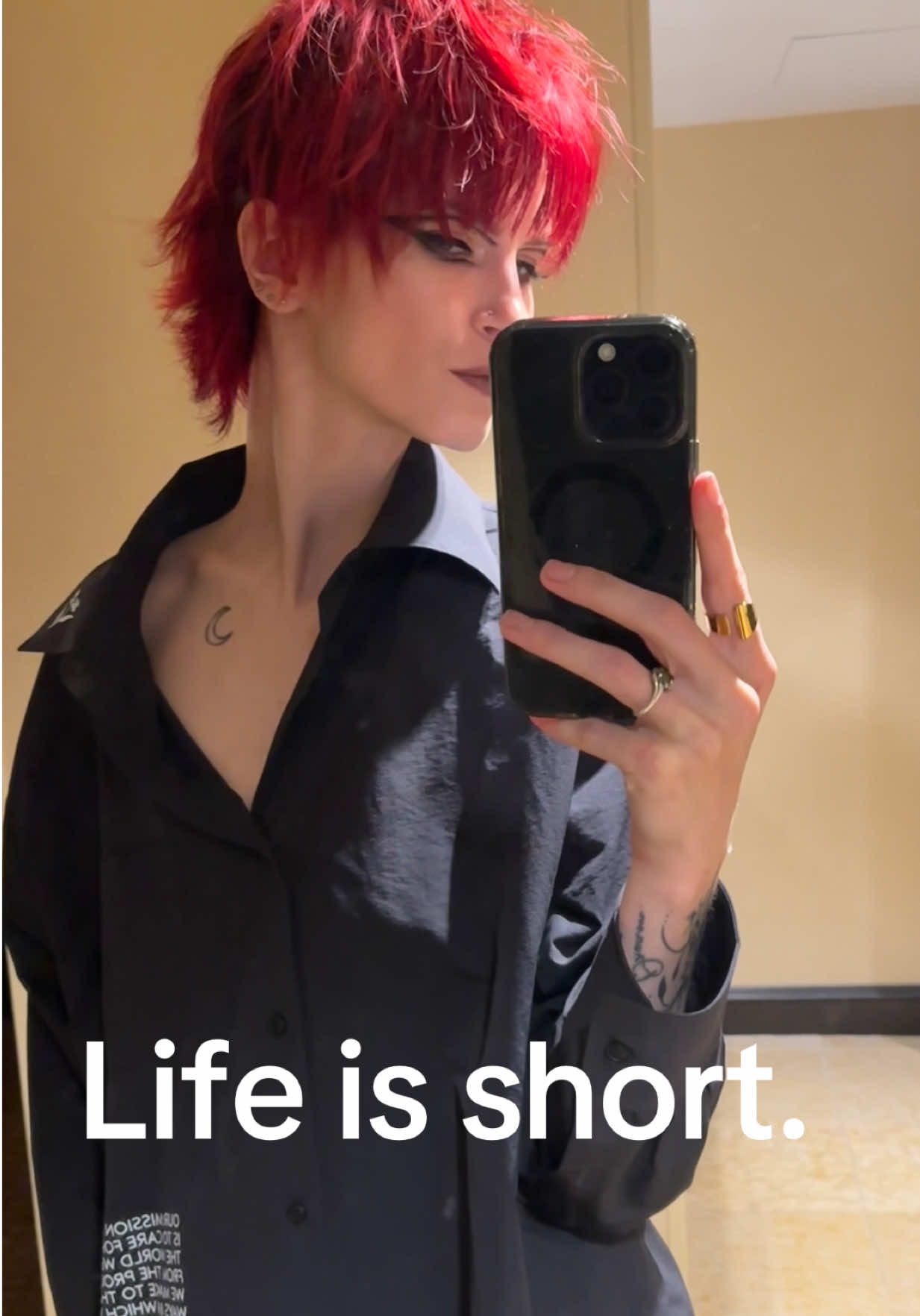 Oh hey look at this cool cut😉 #pixiecut #shag #shaghaircut #pixieshag #fyp 