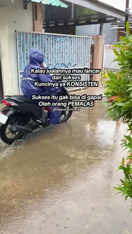 Konsisten kuncinya ❤️  #jajanantiktok #jajananviral #masukberandafyp #jajanantiktok #fyp #fypシ゚ #trending #fypage #karawang #donuts #bomboloni #donat #umkm #umkmindonesia #masukberandafyp 