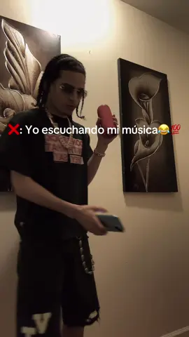 POV :Yo escuchando mi música😂💯