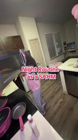 My night routine as a mom always looks different but I’m always exhausted. What are y’all doing to keep up. Do you take naps ? Should I start napping too ?  #nightroutinevibes #spendthenightwithme #sahmnightroutine #momlifeunfiltered #momnightroutine 