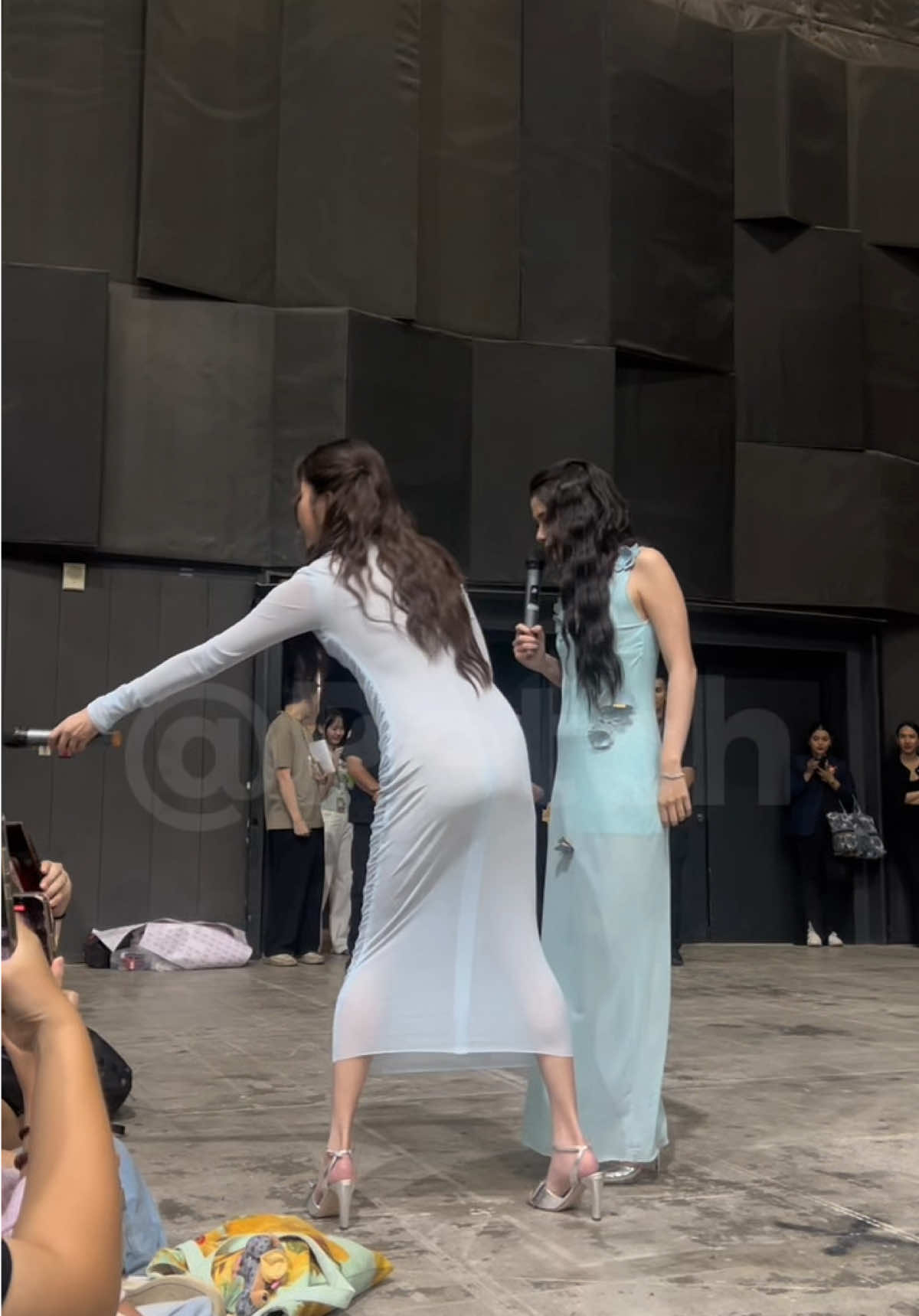 เป็นคำถามที่คำตอบคือการกระทำ🤭😖 #fr#freenbeckyr#freenbecke#beckyfreene#beckfreenr#freensarochae#beckyarmstrongr#srchafreene#beckysangelsร#ฟรีนเบคบ#เบคฟรีนร#ฟรีนสโรชาบคกี้อาร์มสตรอง 