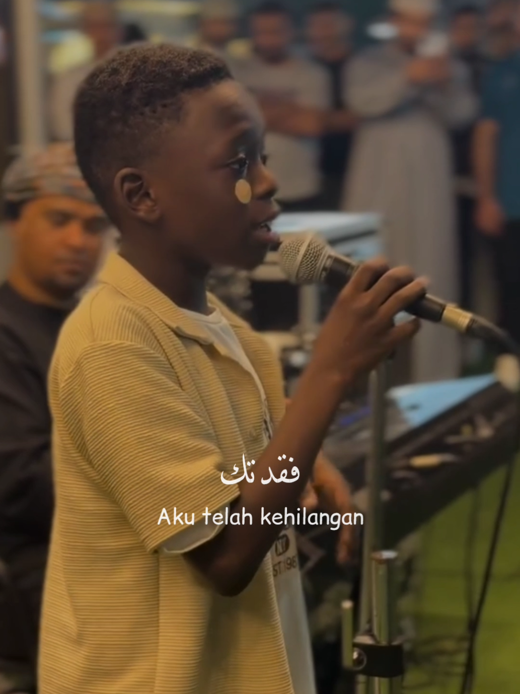 🥀فقدتك يا اعز الناس #laguarab #syaircinta #arabicsong #احبك #fyp #foryou #viral #syairarab #xyzbca #حسين_الجسمي #فقدتك💔😭 