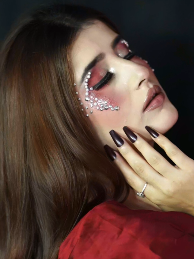 Did someone say Editorial Glam ? 💁🏻‍♀️🪄 . . . #viral #capcut #fyp #trending #shoots 