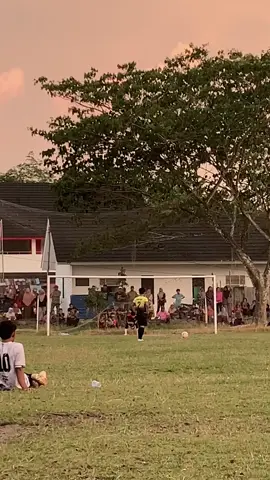 #sepakbola #goalkeeper #savepinalti #tarkamsepakbola #kalimantanbarat 