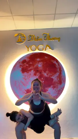 Tập yoga là chính mà tấu hài là 10 nha🤭🤭#CapCut #yogadoi #yoga #diemthuongyoga #yogatayninh  #yogaonline #xuhuong @Kim ngân Nguyễn #@Thùy Dương