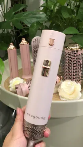 Comfort grip for marathon styling sessions💪#stayoung #hairstyler #stayoung6in1 #hairtok #pinkmagic 