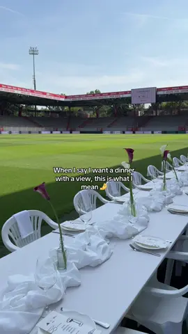 Dinner im Wohnzimmer 🥰#dinnerwithaview #alteförsterei #unionberlin #football #adidas