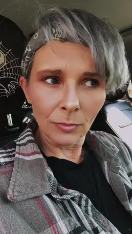 Can’t sleep. Posting a bunch of drafts 😁😁😁😁#gen❌ #kimmieahug #lol 