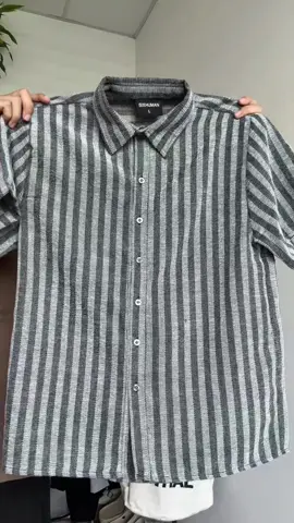 FLASH SALE 50% เสื้อเชิ้ตแขนสั้นลายทางผ้าอ็ oxford คุณภาพสูง Menswear 2025