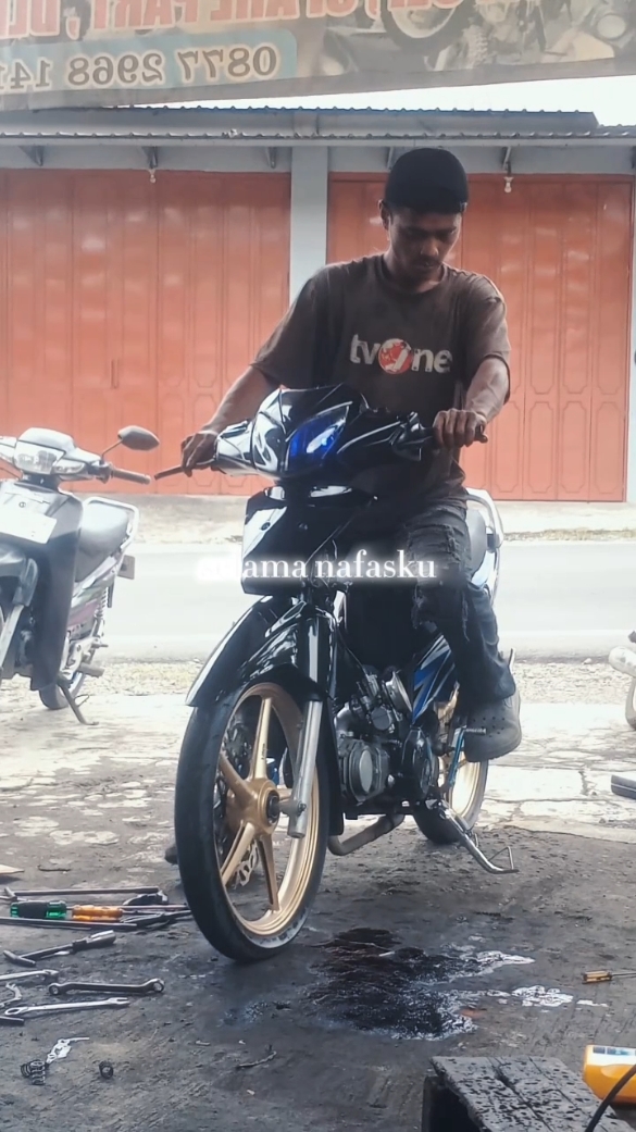 gas tipis tipis 😜 #supra x 125 proper style biru #fyppppppppppppppppppppppp #kphgank 