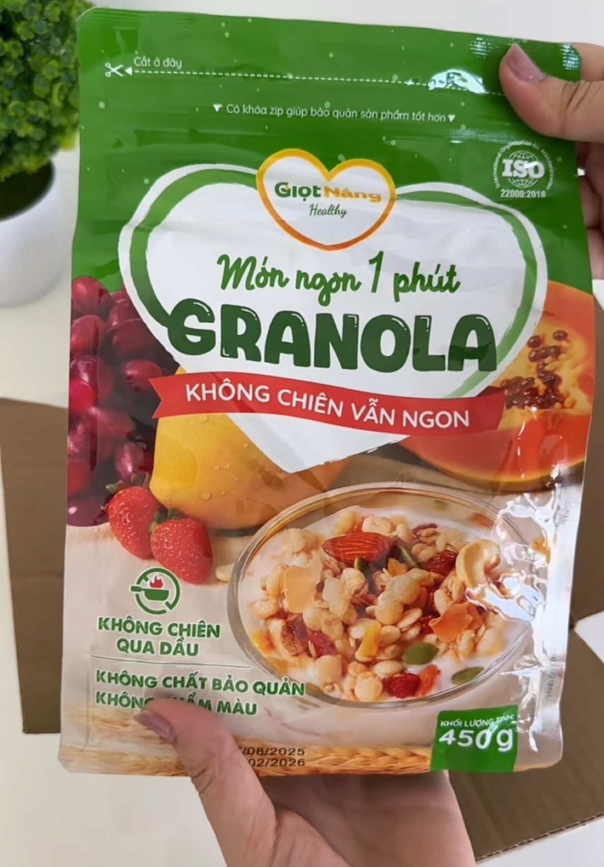 🥣 Granola Giọt Nắng – ngũ cốc ăn sáng giòn ngon. 👉 Phù hợp cho người bận rộn, ăn kiêng, giữ dáng, sống healthy mỗi ngày.#ngucoc #granola #ankieng #songkhoemoingay #xuhuong 