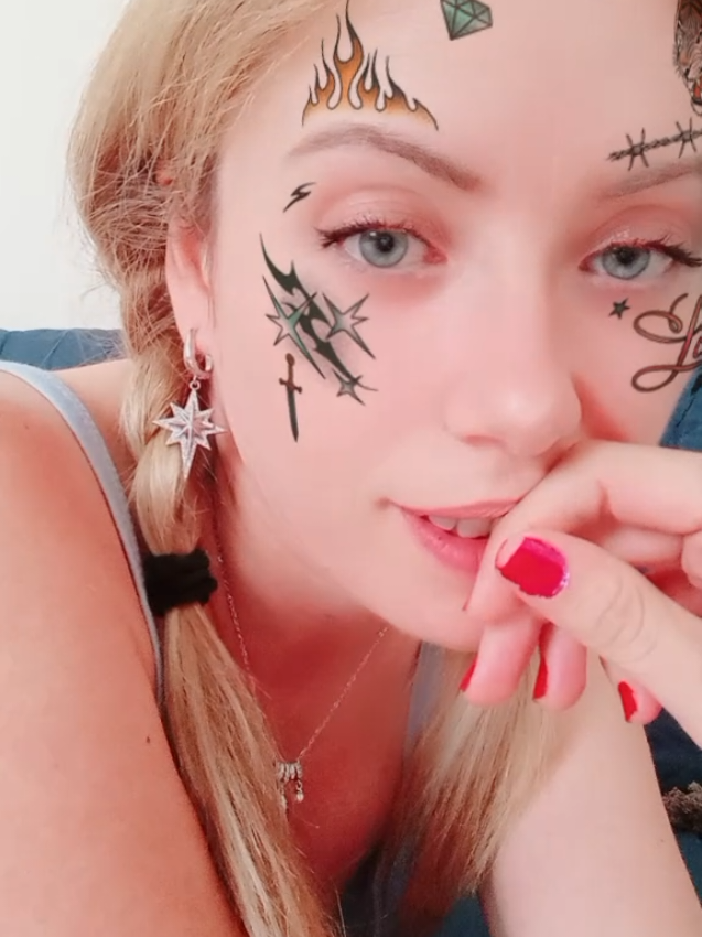я очень положительная женщина😜😄