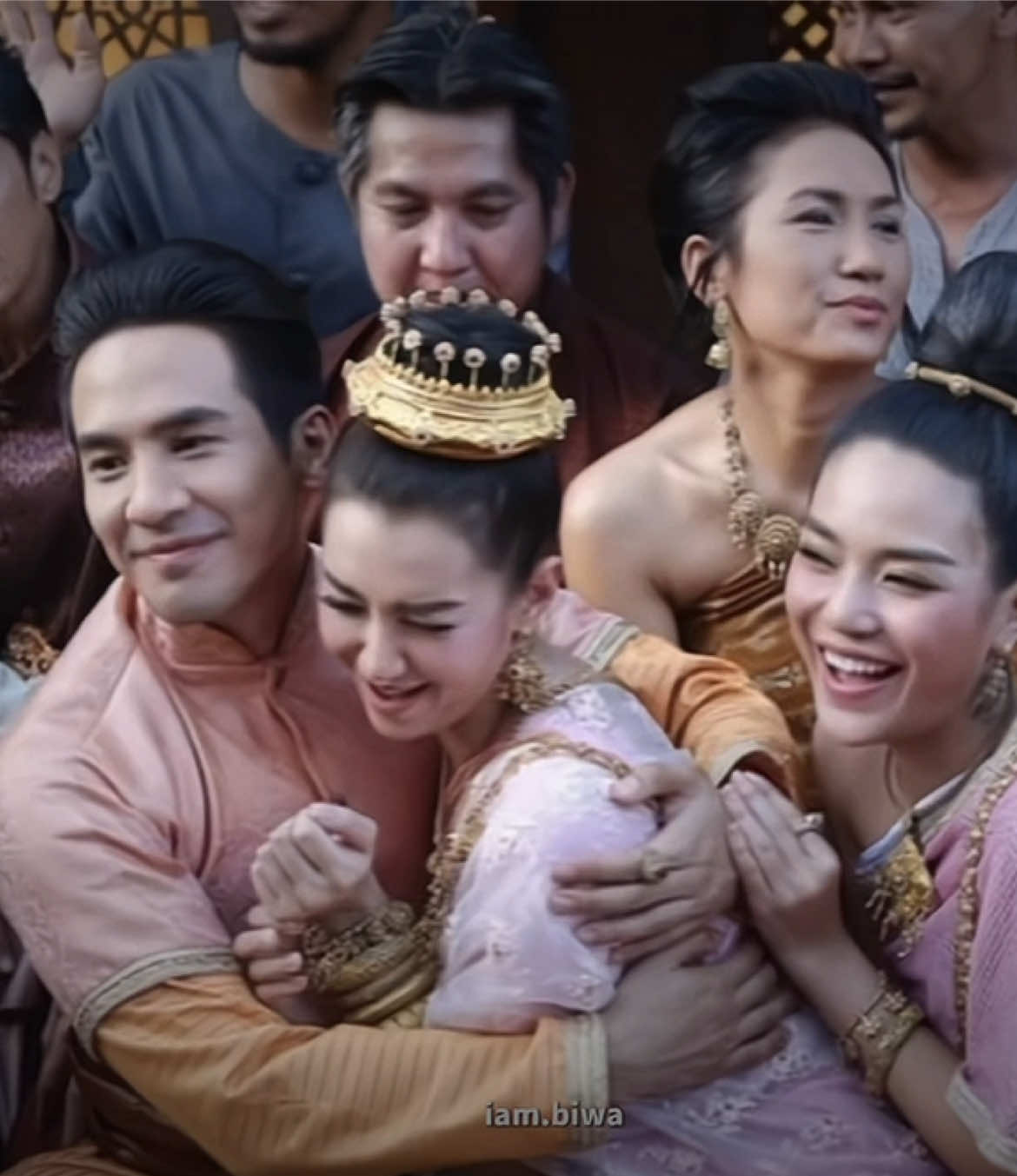 Rewatch Love Destiny if you miss them🥰🫶🏻 #lovedestiny2 #nguocdongthoigiandeyeuanh #popethanavat #bellacampen #popebella 