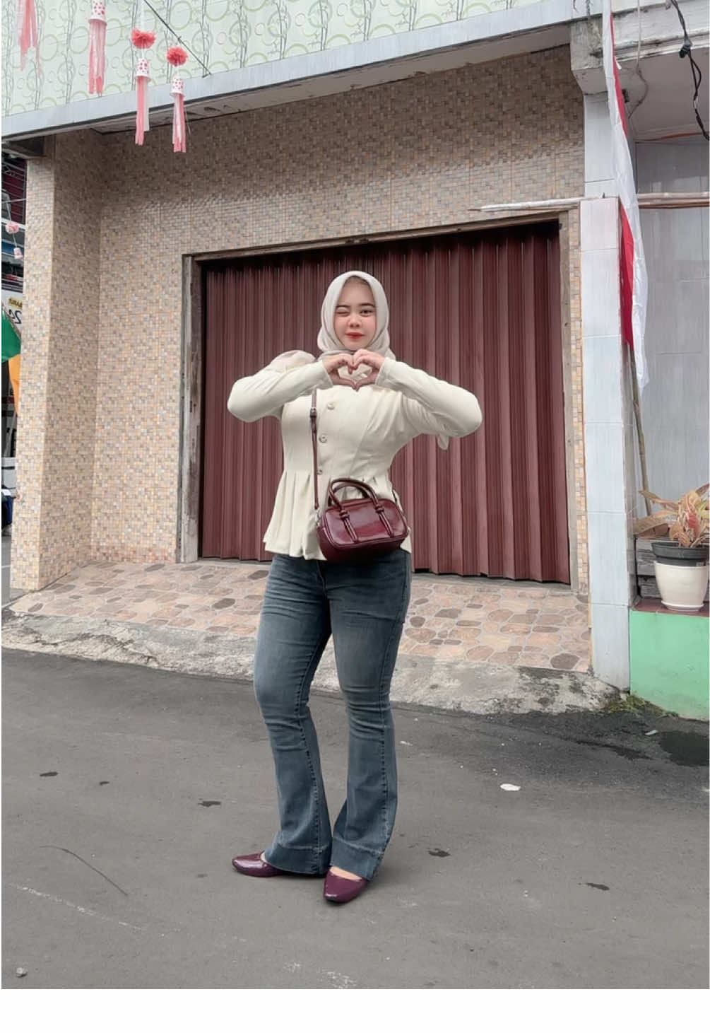 aku spill atasan nya nii👀💛 #OOTD#outfitinspo#ootdfashion 