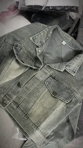 Khoác đính đá dáng ngắn cho nàng siu đẹp lun😍😍#xuhuong #thoitrang #viral #aobo #aojean 