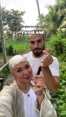 November - February is the best time to visit Thailand 🇹🇭 So this is the perfect moment to book that holiday! To make it easy for we made a full 3 week itinerary and things to do: 🛺 Bangkok – 2/3 days Golden temples, tuk-tuks, street food, rooftop bars, and river cruises through the vibrant heart of Thailand. Lots of halal food in fun and colourful ways at markets and beautiful Thai mosques. 🐘 Take the train or fly to Chiang Mai – 3/4 days Northern charm, ancient temples, elephant sanctuaries, night markets, and mountain views. Halal streets, halal hotels and sweet local muslims and from Myanmar. 🌿 Bus to Pai – 2 days 400 turns and 3hrs from Chiang Mai brings you to Pai – hot springs, waterfalls, rice fields, and boho cafés in the hills. Beautiful Cham muslim community with halal stand in the night market and masjid. 🌴 Flight from Chiang Mai to Krabi – 4 days Towering limestone cliffs, island hopping, and sunset beaches. Big muslim community! And don’t forget to book a day trip to the Phi Phi Islands. 🌊 Phuket – 4 days Beach time, island tours, and stunning viewpoints. 🌱 Khao Sok National Park – 2 days Jungle adventures, floating bungalows, and misty limestone mountains in a peaceful rainforest escape. 🥥 Flight to Koh Samui – 4 days Tropical island life, waterfalls, beach bars, and the perfect spot to unwind before heading home. Local muslim villages have halal food and mosques. If this is a bit too much for you 👀 We would suggest to skip Pai and Koh Samui. You will still experience the different parts and nature of Thailand 🇹🇭  Looking for more travel tips in South East Asia? Follow us at @halaltravelasia 🫰🏽 #halaltravel #thailand #muslimtravel #halalfood #itinerary 