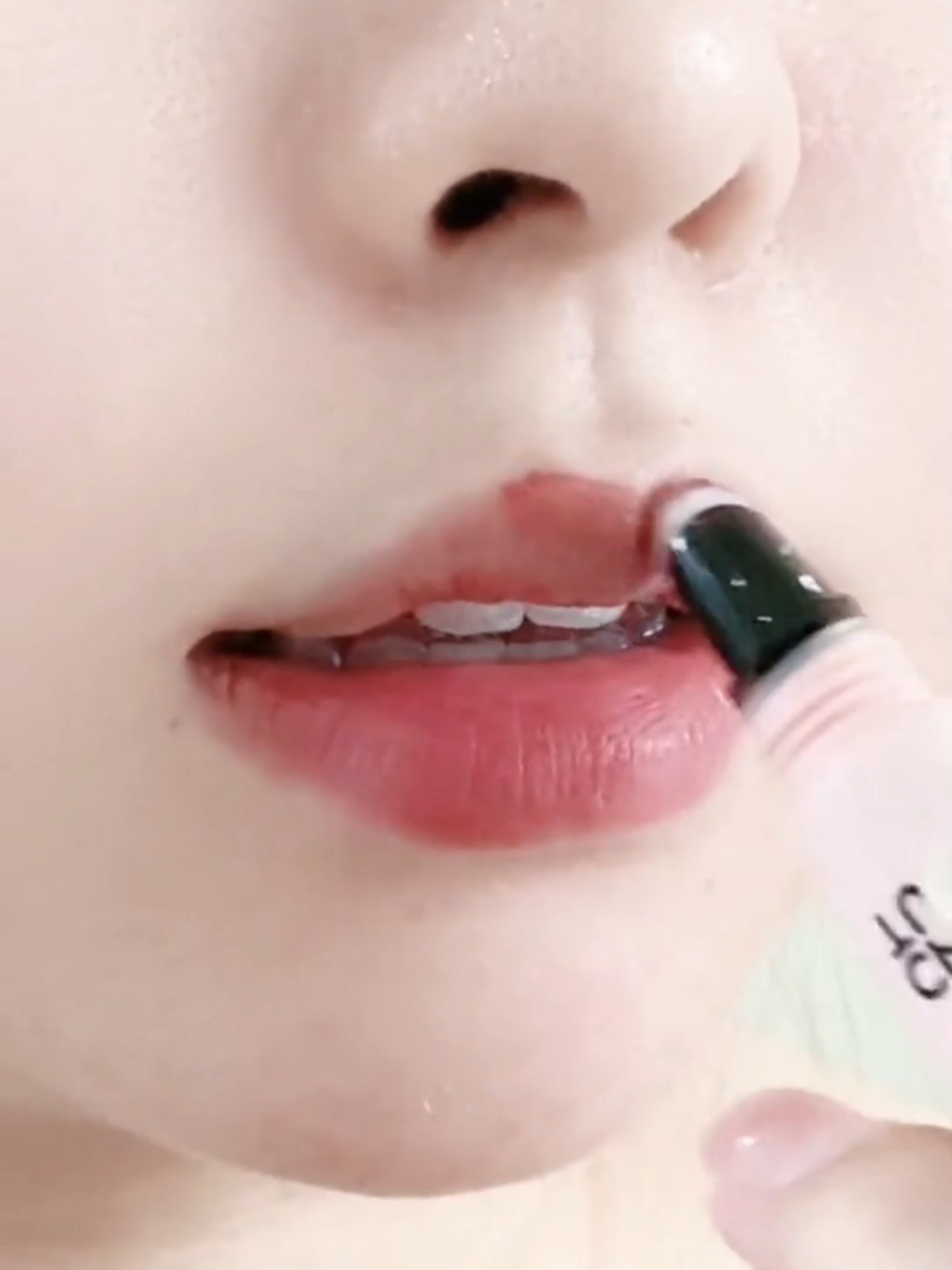 Watery Lip Tint ลิปเนื้อแมทกำมะหยี่ เนื้อนุ่มสบายปาก ไม่ตกร่อง #lipstick #makeup #Pufflipgel #Chioture #รีวิวบิวตี้