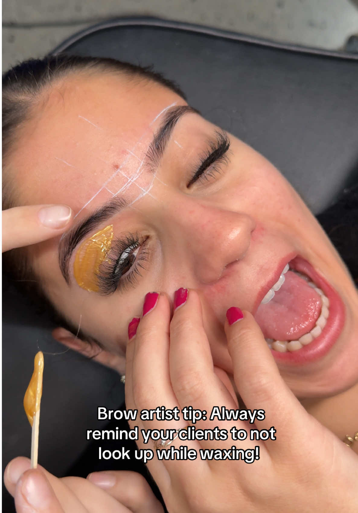 My worst nightmare happened today 😅 #fail #waxingfail #waxing #browwax 