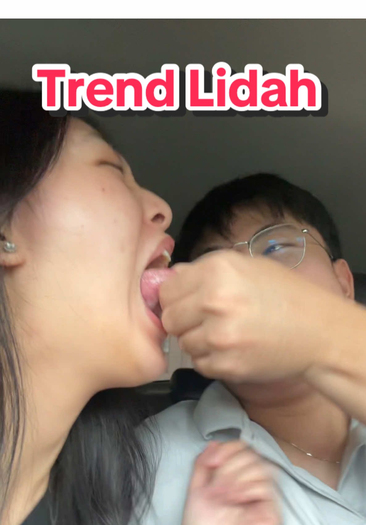 sampe sekarang lidah gua masih keram 😭 *repost #AxlCaca #Fyp #Couple #Trend 
