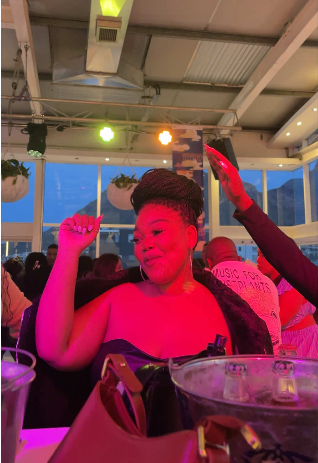 MAIN CHARACTER ENERGY ACTIVATED!!🥵🔥🔥 #fyp#daytimegroove#sociallinkup#goodvibe#girlhood 