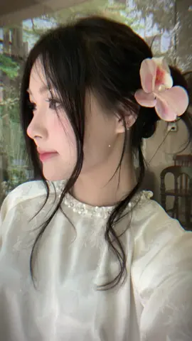 Ngày nhớ đêm ôm mong… #aodai #aodaigam #aodaicachtan #aodaidamngo #xuhuong 