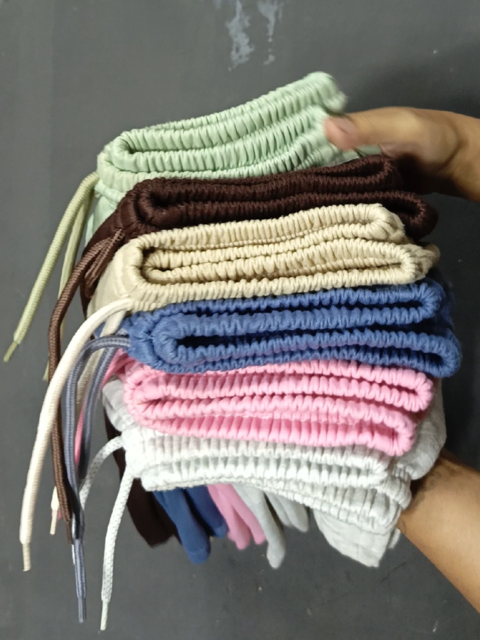 promo murah 4 pcs celana pendek nyaman dipakai pria dan wanita #celanapendekmurah #celanapendekwanita #celanapendekpria #modalkontendoang 