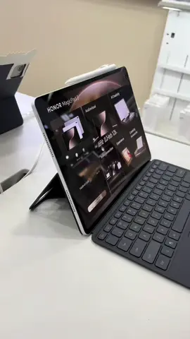 ✨ Level up productivity + entertainment dengan Honor Magic Pad 3! 🔥 Hanya RM2999 – power + style dalam satu tablet. #HonorMagicPad3 #TabletPower #fypシ゚ #citymall #kotakinabalu #Ai 