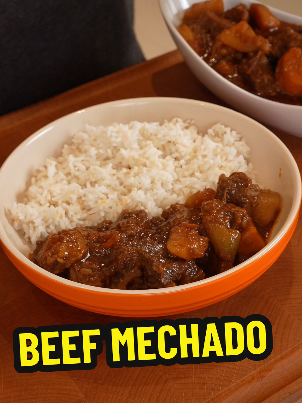 BEEF MECHADO 🍖🥔🥕 Ingredients: Marinade: - 1 kg beef (with fat) - 1/4 cup soy sauce - 6-8 pcs kalamansi juice - 1 tbsp black pepper Sauce: - onions - garlic - 10 pcs ripe tomatoes - potatoes - carrots - bell peppers - 3 tbsp tomato paste - 3 pcs bay leaves - 2 cups water - 2 tbsp brown sugar - 1 tbsp pickle relish - left over marinadr #fyp #beefmechado #mechado #pinoyfood #yum   