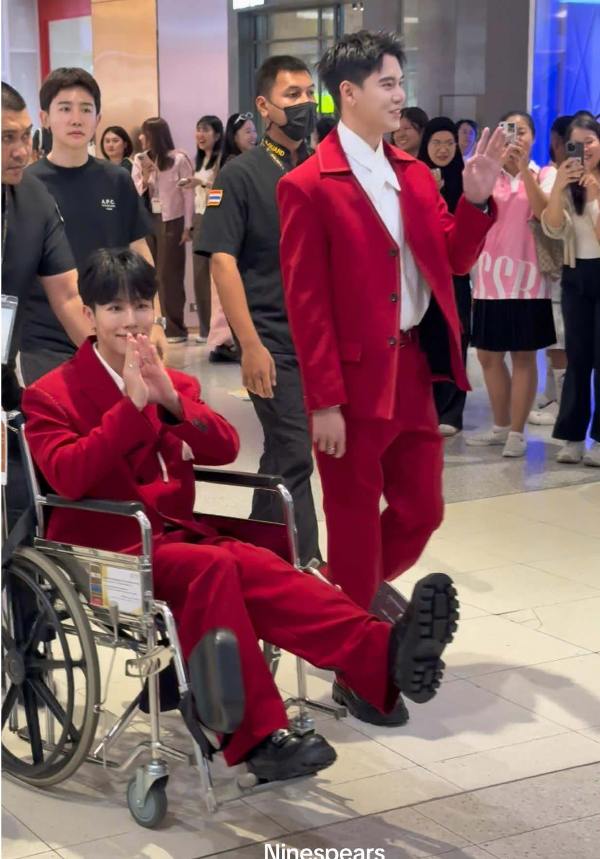 ฮือออ น่าเอ็นดู   #OlayUltraFirmingSerumxYinWar #warwanarat #yinyin_anw 