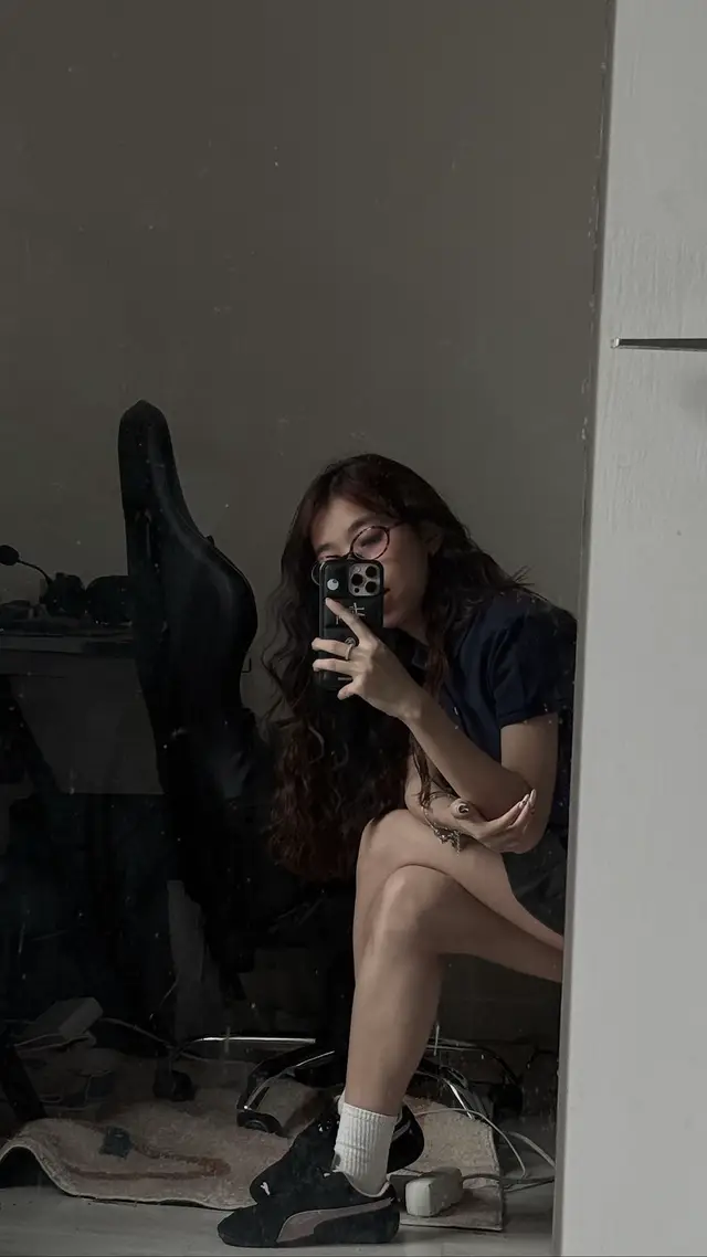 Kệ đi, nghèo mà có kỉ niệm =)))) #paris 