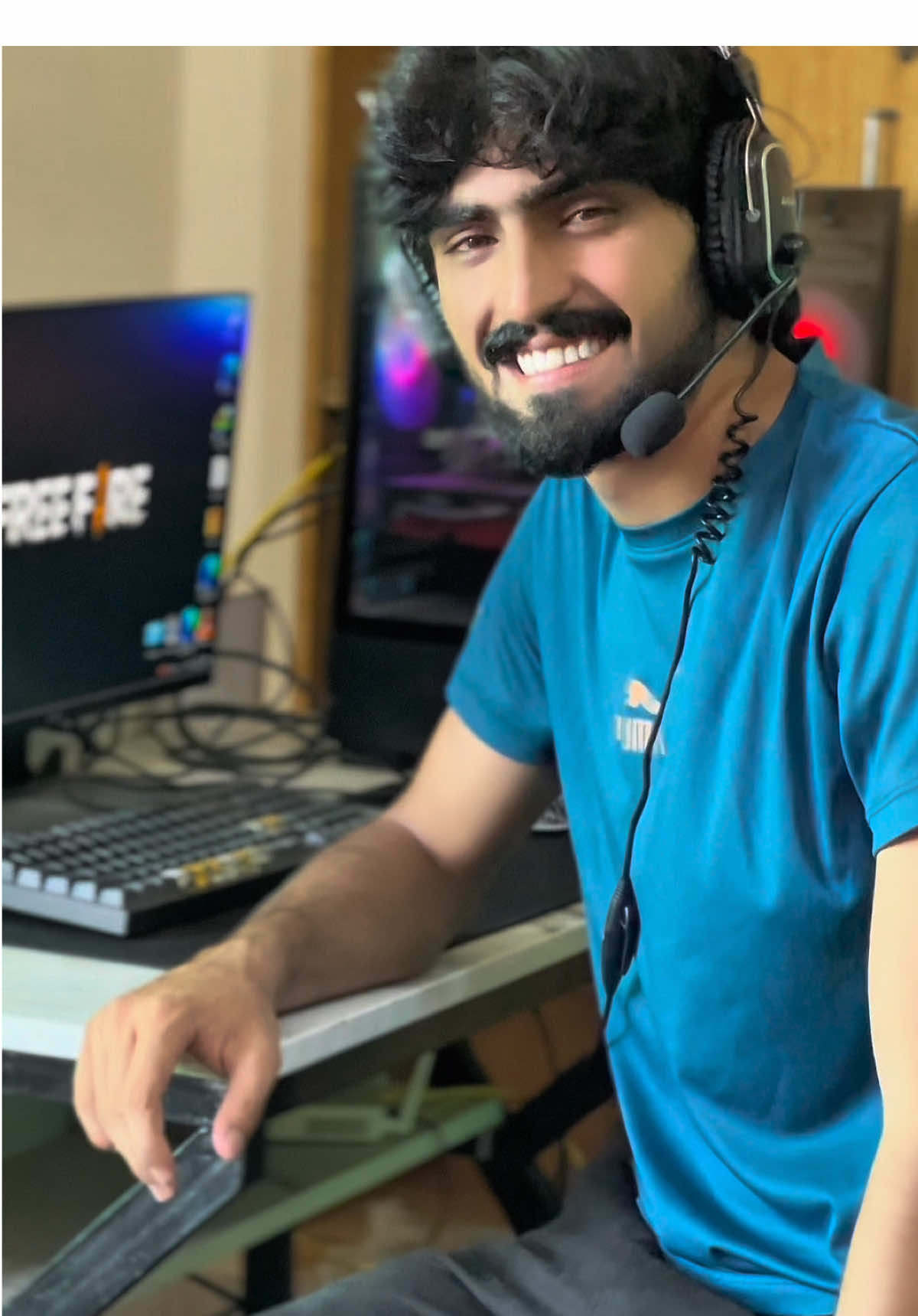 Apni freefire id ka level comment kro❤️💀☠️💪#freefire #Freefirepakistan #vmafiaking #freefire_lover #oldfreefire 