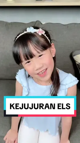 Ada kejujuran yang hanya bisa keluar dari hati anak. Saat Els bicara tentang mama papanya, sederhana tapi menusuk… seakan dunia mau bilang: cinta yang paling murni ada di mulut anak kecil Ngga perlu Els merangkai kata-kata indah. Karena setiap jawaban jujurnya tentang mama papanya… terasa lebih berharga daripada puisi manapun. 🥹❤️ Love you Elsheva sayang #rensiasanvira #els #familygoals