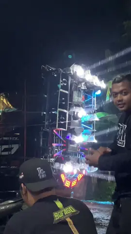 Desmo music cek sound karnaval sitiarjo sumawe 2025#lewatberanda #trendingvideoviral #fyp #trendingvideoviralvideo #lewatberandafyp 