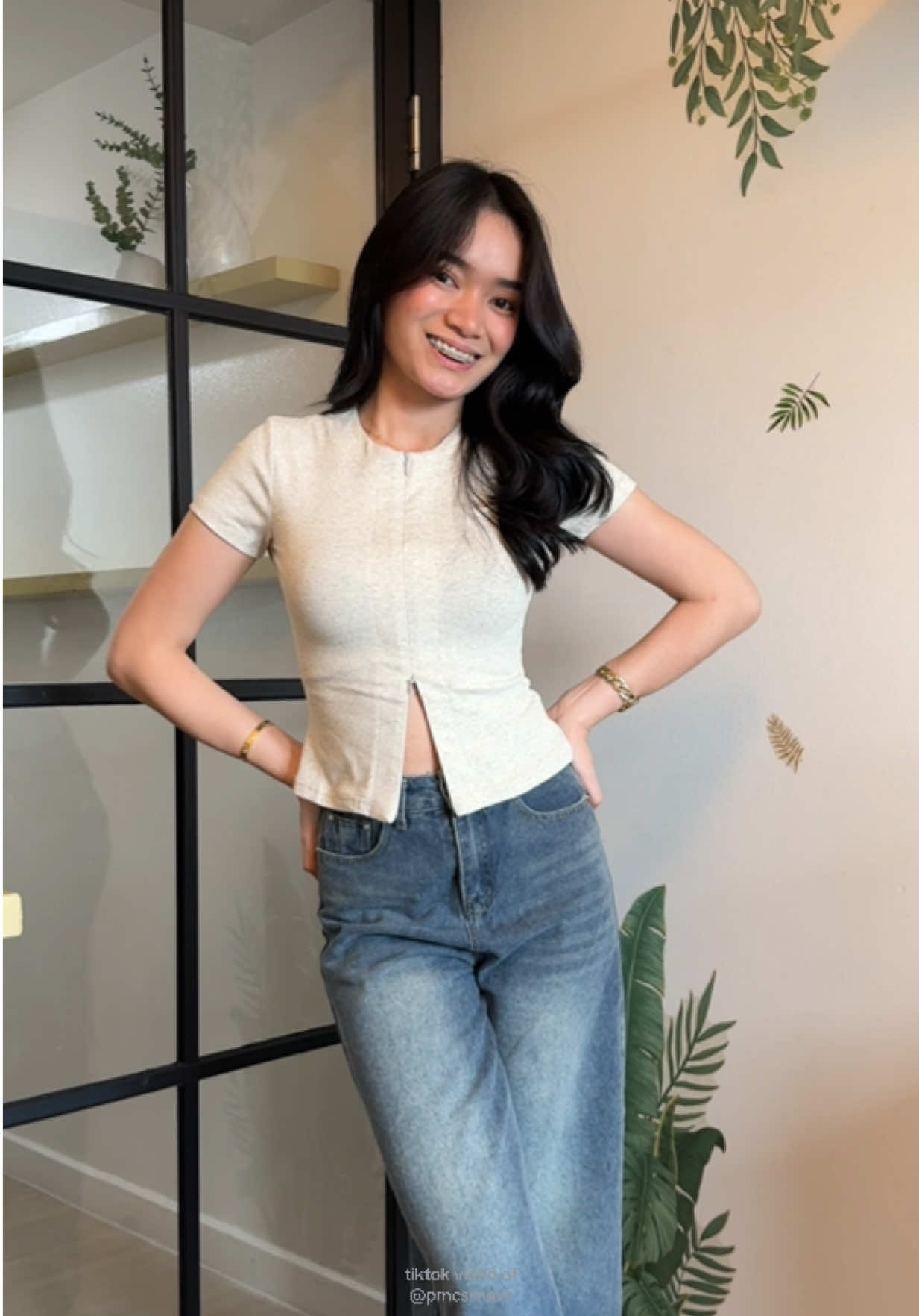 Pants ko 👉🏻@PrincessN ✨🤍 #top #riyafashion #topsforwomen #croptop #TikTokFashion #fy #foryou #fyp #fypviralシviral #foryoupage #OOTD #basictop