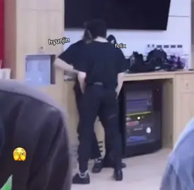 🤭🤭 #hyunjin #felix #hyunlix #هيونلكسر #fyp 