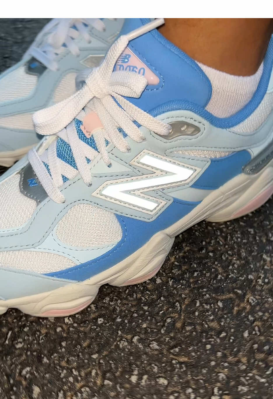 I’m not exaggerating when I said these really are comfortable …exactly what I needed #newbalance #newbalance9060 #newbalanceshoes #sneakerhead #dealsforyoudays 