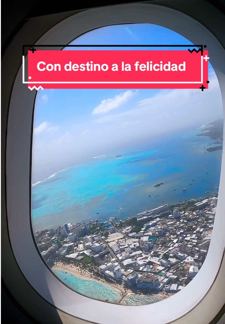 Y nos vamos con destino a la felicidad 🌊 🏝️  📍San Andrés Isla 🏝️  #avion #felicidad #viajes #mar #playa