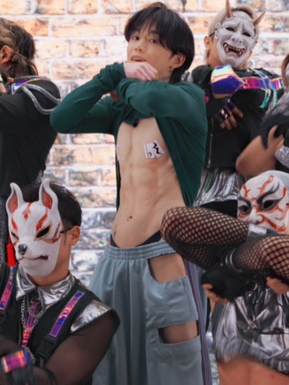 ガチのアスリートのオーメンズさんとコラボしました！ プロレスの試合みにいきたい！！ そして、オーメンズさんとコラボライブしたい！！ そして...初のホールライブ、完売する可能性でてきたよ🎉 初めてくる人、1000人を超えるみたいで嬉しいです... 新曲「池袋サンシャイン」MV 見てください! https://sndo.ffm.to/gq27eqq ホールライブ今日からチケットが始まりました! この１週間で僕のことを知ってくれた人も、ぜひエスコートさせてね。 初めて数千人規模のライブをします！ ディズニーランド並みに楽しいライブです。 東京　9/20(土) https://whitejam.net/contents/775253 I collaborated with the real athletes, OMENS! I want to go watch a pro wrestling match!! And I’d love to do a collab live with OMENS!! Also… our very first hall live might actually sell out 🎉 It looks like over 1,000 people will be coming for the first time, and I’m so happy… Please check out our new music video “Ikebukuro Sunshine”! https://sndo.ffm.to/gq27eqq Also, tickets for our very first hall concert go on sale starting today! Even if you just discovered me this week, I’d love to escort you there. It’ll be our first-ever concert on the scale of several thousand people! It’s going to be as fun as Disneyland. Tokyo – Sat, September 20 #池袋サンシャイン #WHITEJAM #SHIROSE #オーメンズ #omenzファンと繋がりたい @o_menz@o_menz_2nd @shirose_whitejam