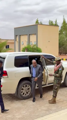 Kuso dhwow Madaxwayne aqalka loo arimiyo galmudug#saygahaji #somalitiktok 