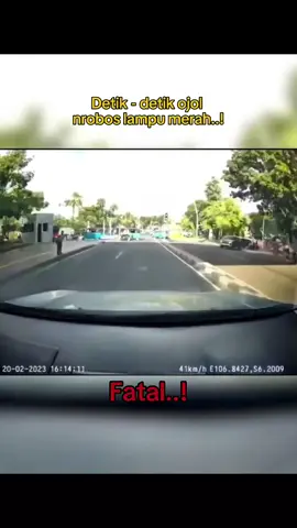 Sedia payung sebelum hujan. Pasang dashcam di mobil untuk menghindari hal - hal yang tidak diinginkan#dashcamcanggih #dashcammobil #dashcam #dascham 