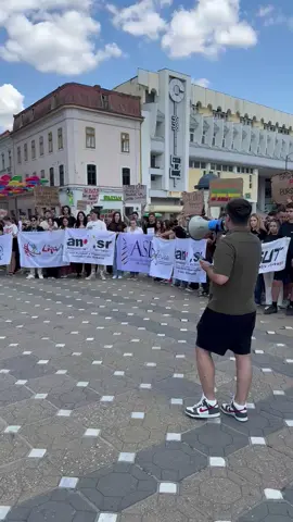 Continua pritestele studenților din centrul Timişoarei ! #student #timisoara #timis 