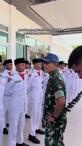 Tidak ada pasukan yang hebat, tanpa pelatih yang hebat ❤️🤍 #paskibraka #paskibrakaindonesia #ppi #indonesia #fyp