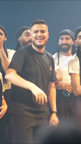 ناحت خصرها ✋😍 #ادهم_القاق #مندولين #AddhamElKak #MandolineTheclub 