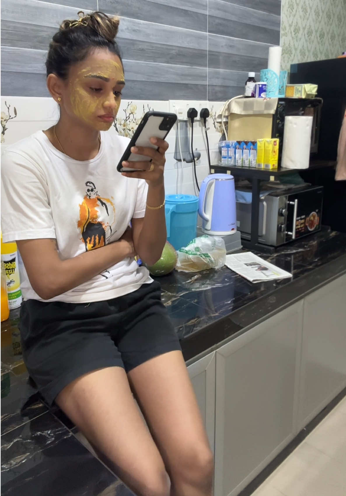 Amma’s Whitening Face & Body Mask  We add on dried fresh tumeric , dried rose petals ,rice flour and etc sis @VR Boutique Collection #dayinmylifevlog #tiktokshop #tiktokbusiness #fyp #10milionaudition 