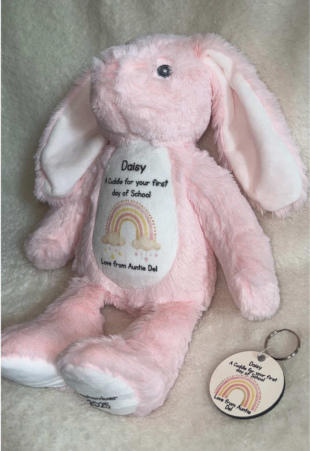 A cuddle for there first day of nursery / school🩷 A memorable keepsake✨ #cuddle #firstdayofschool #backtoschoolcheck #nursery #schoollife #personalisedgifts 