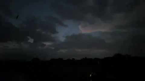 PINASUKO MO YUNG WALANG BALAK SUKUAN KA. #fyp #fyppppppppppppppppppppppp #sadfilm 