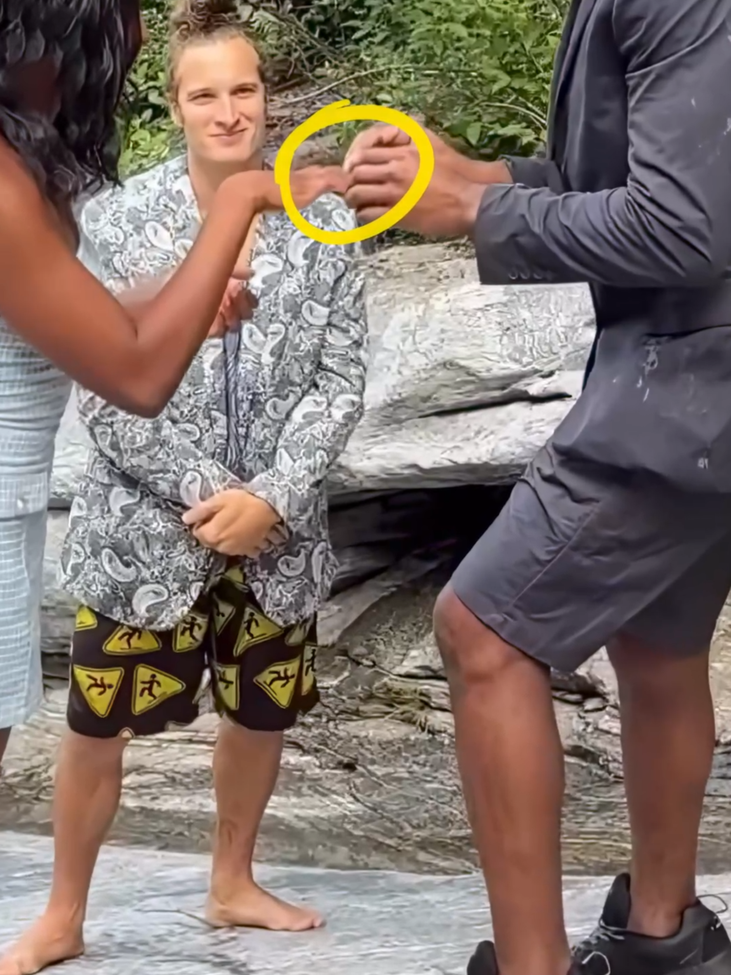 He dropped the ring! 😭 #proposal