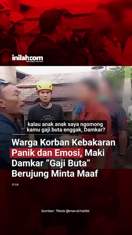 Perseteruan antara warga dan petugas pemadam kebakaran terjadi ketika petugas tengah memadamkan api rumah warga di Cirebon, Jawa Barat, Senin (18/8/2025). Karena panik dengan kobaran api, seorang warga terlibat adu mulut hingga menghina petugas memakan gaji buta. Perdebatan sempat terjadi hingga ketua RW mewakili warga turun tangan dan meminta maaf. Meski sempat bersitegang, akhirnya ketua RW dan warga tersebut ikut ke kantor pemadam kebakaran dan meminta maaf. Video ini menjadi pelajaran bagi seluruh pengguna media sosial untuk saling menghargai meski di tengah situasi genting. - Selengkapnya kunjungi website dengan klik link di bio atau download aplikasi di AppStore dan Google Play Store. #InilahNews #DamkarCirebon #Damkar #Cirebon #Kebakaran    