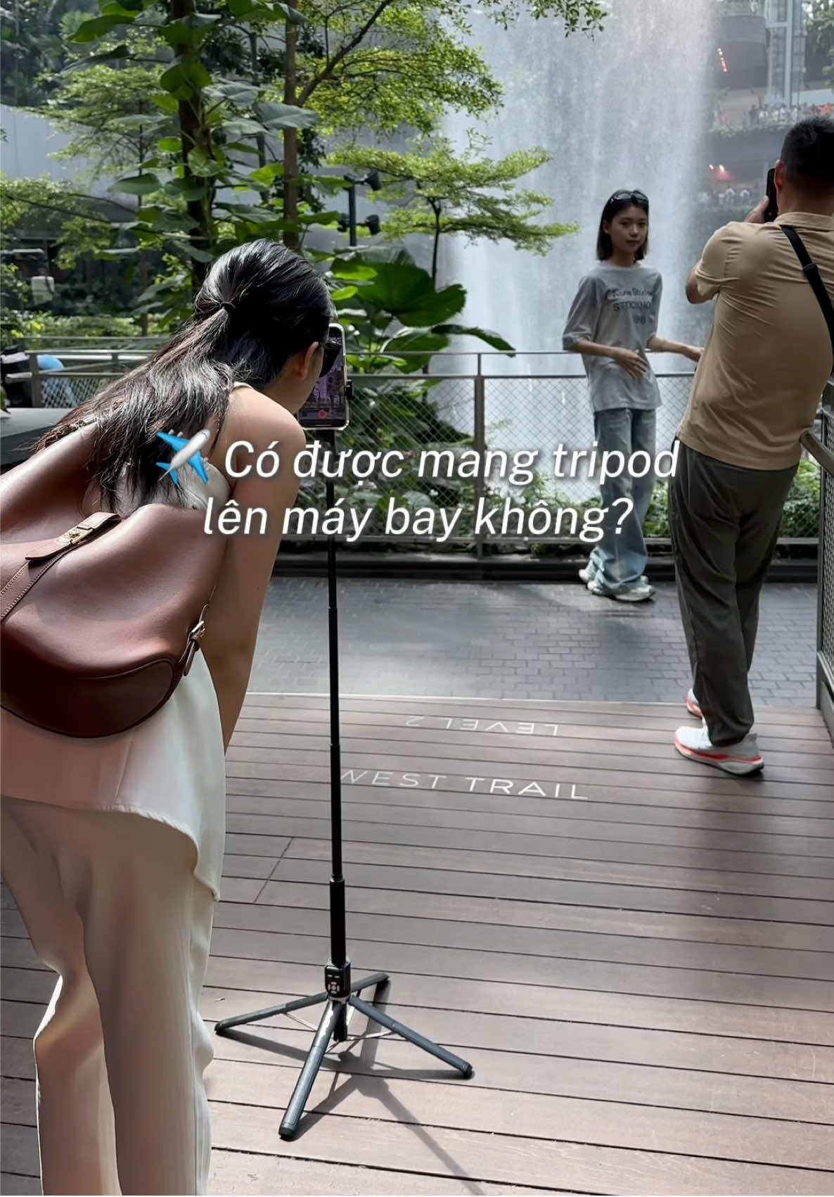 ✈️ Có được mang tripod lên máy bay không ? #emsocday #tripod #tripodgochek #gochek #gaychupanh 