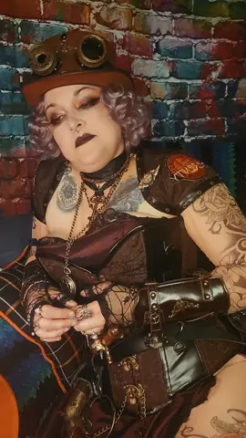 The Captain gave an order its best you follow it #CaptainLorne #SteampunkOC #PirateOC #OCCosplay 